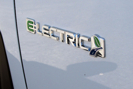 Editorial b00 2016 ford c max badge db