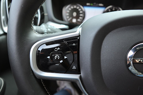 Editorial 2021 volvo v60 t5 awd r design 24 jm