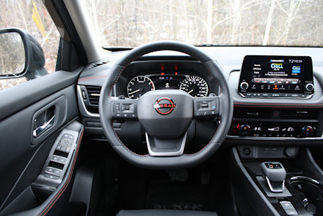 2026 Nissan Rogue Rock Creek - TD - DB - 251205 - 30