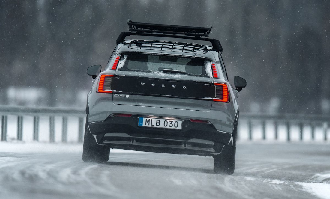 Volvo EX30 Cross Country 2