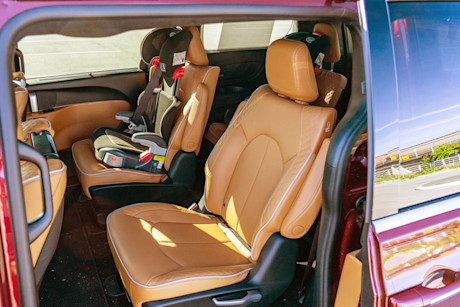 Editorial 2021 chrysler pacifica hybrid pinnacle 20 bm