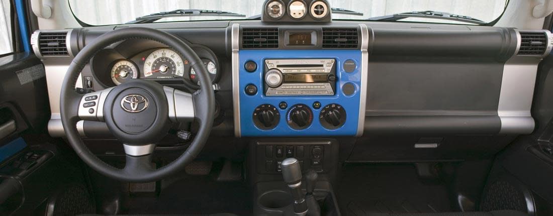 toyota-fj-cruiser-l-03