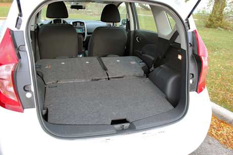 Editorial 2016 nissan versa note sl pb 08