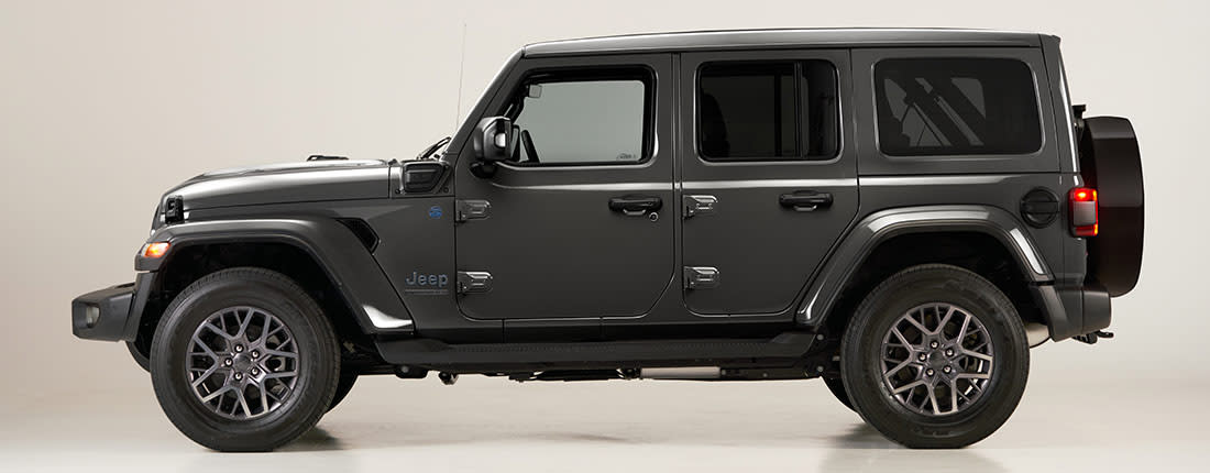 jeep-wrangler-4xe-l-02