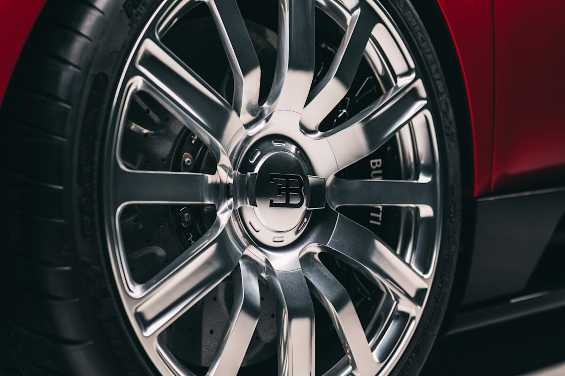 18-bugatti-the-wheels-solitaire-hommage.jpg