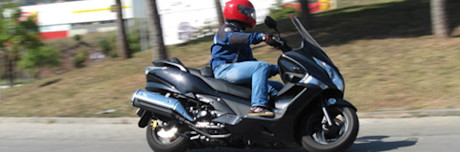 Prueba: Honda SW-T600 – Todo un caballero