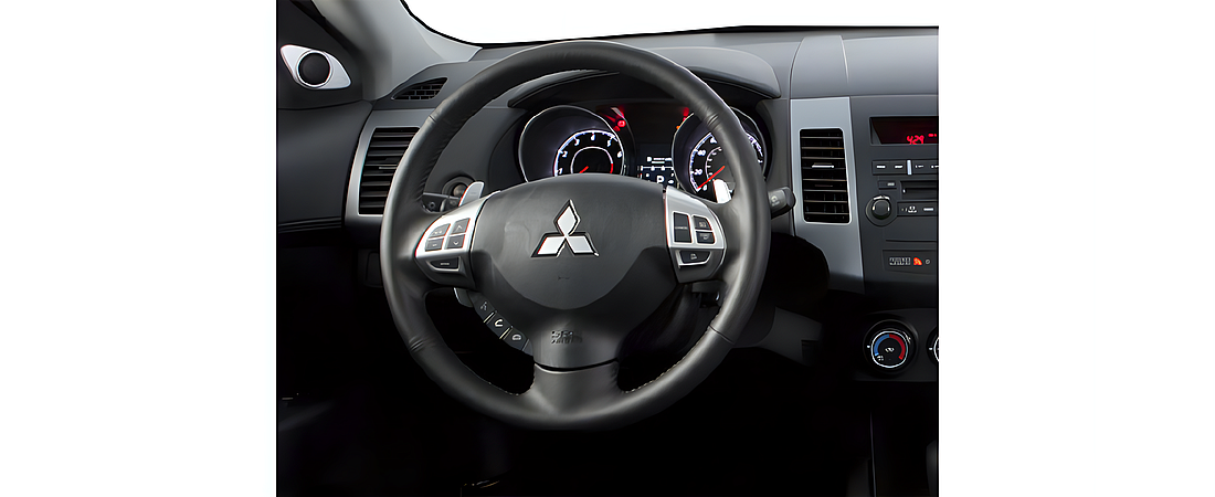 Mitsubishi Outlander 2013 23
