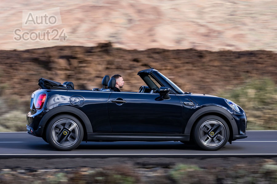 Mini-Cooper_SE_Convertible-2023-1600-39.jpg