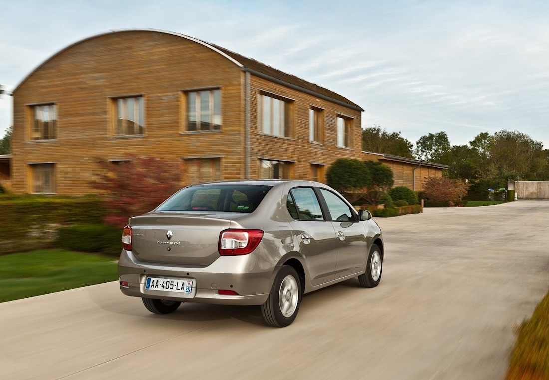 Renault-Symbol-2013 3