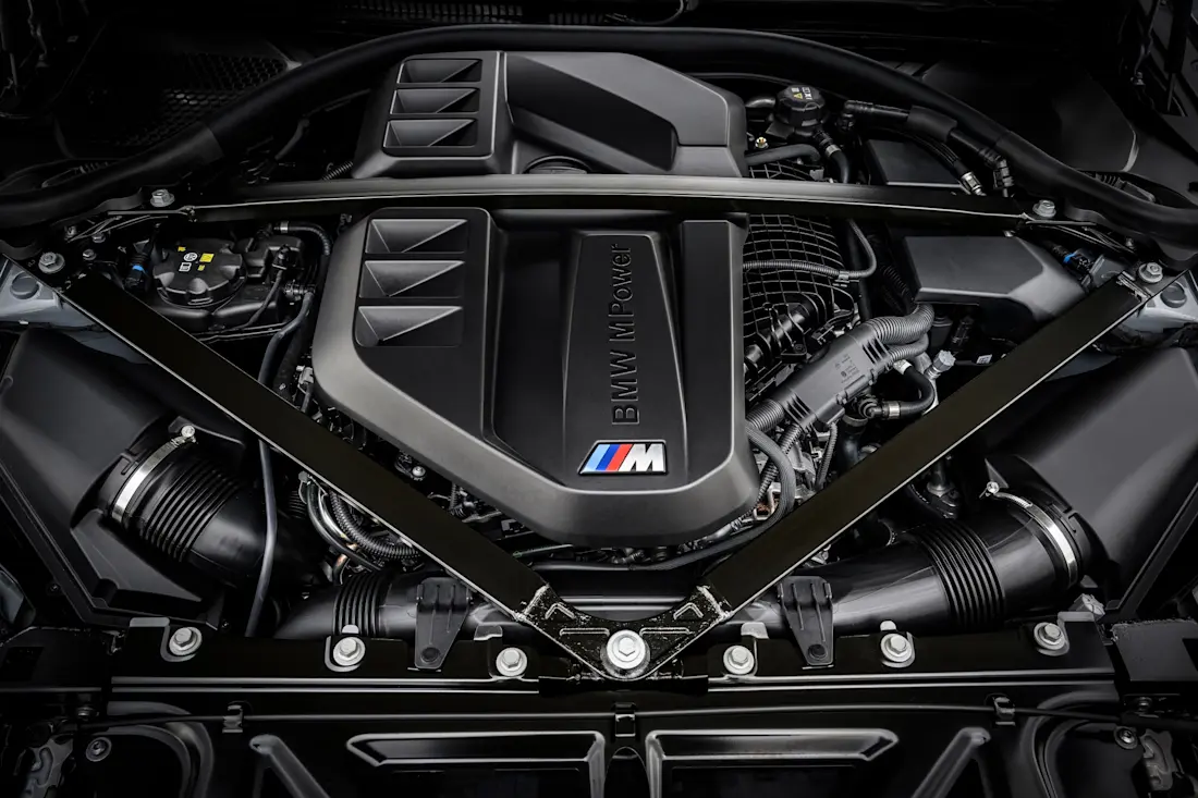 P90600899 lowRes the-new-bmw-m2-cs