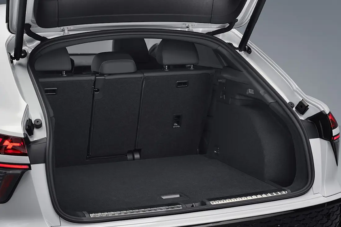 BEBE20250827 Audi Q3 02