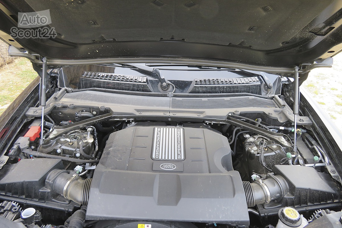 24_land_rover_defender_110_V8.JPG