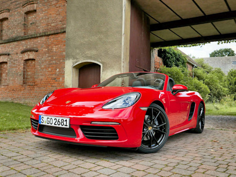 Editorial 14 bh 2017 porsche 718 boxster