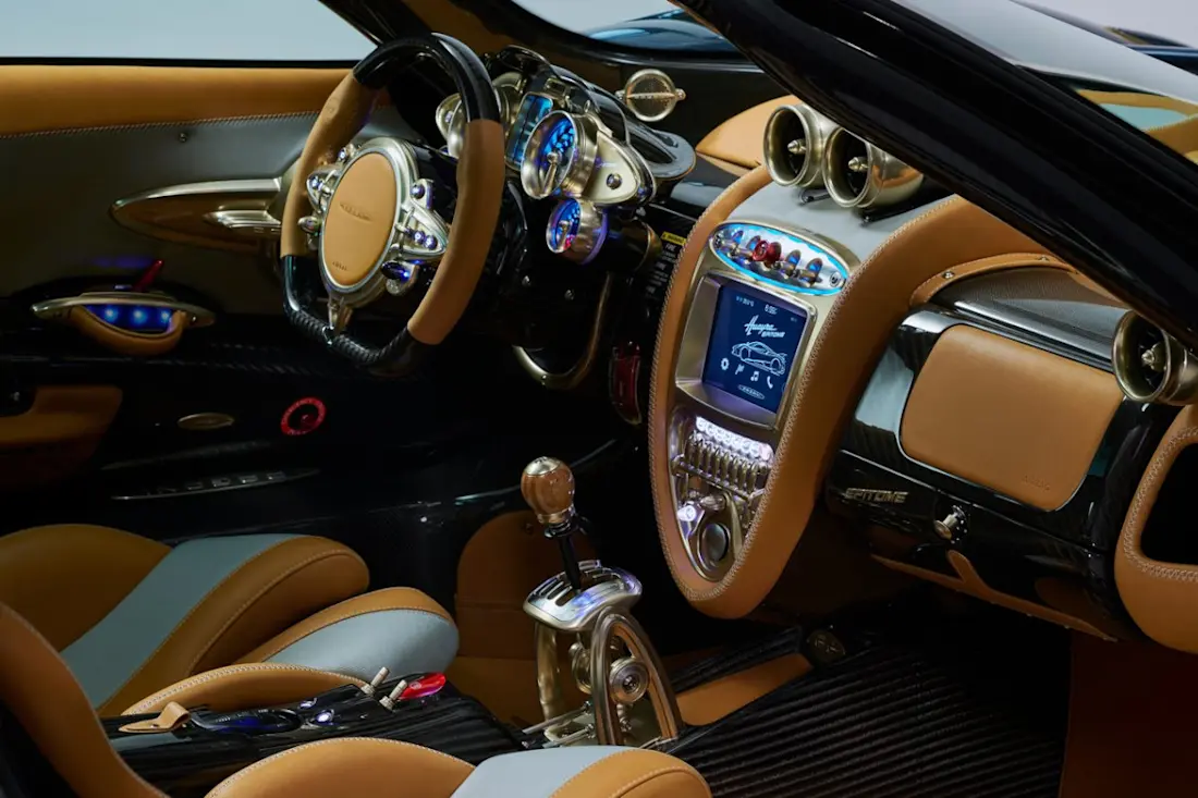 Pagani-Huayra-Epitome-2024-interior (2) Pagani-Huayra-Epitome-2024-interior (2)