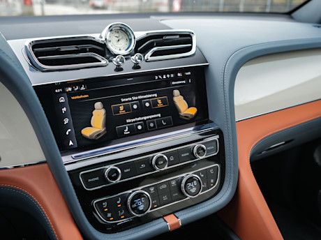 Bentley_Cockpit