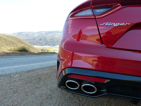 Editorial 2018 kia stinger jb 29