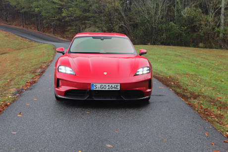 Editorial 2025 porsche taycan gts sport turismo fd pb 241118 1