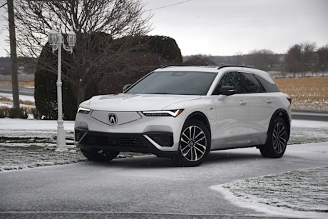 Acura ZDX 2025 : essai routier Body Image