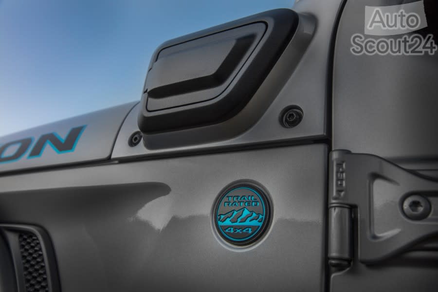 JP021_035WRosuh9ljd1icsk8s4e6uu93qae2 (1).jpg