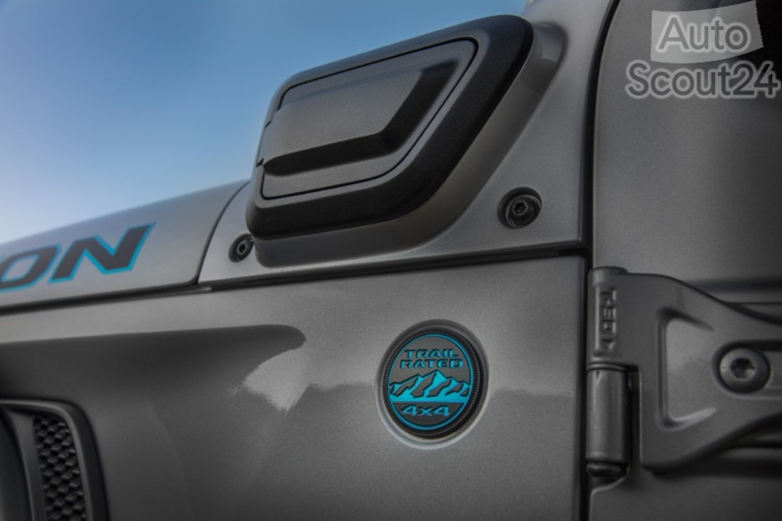 JP021_035WRosuh9ljd1icsk8s4e6uu93qae2 (1).jpg