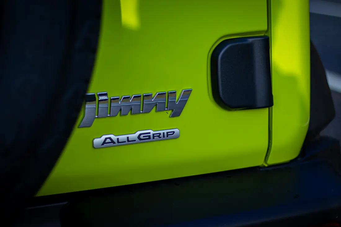 Suzuki Jimny-09 Suzuki Jimny-09