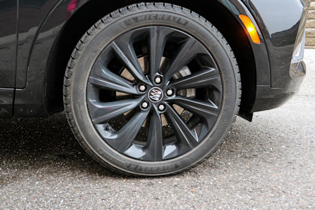 Editorial 2024 buick envista st td 240206 12 jm