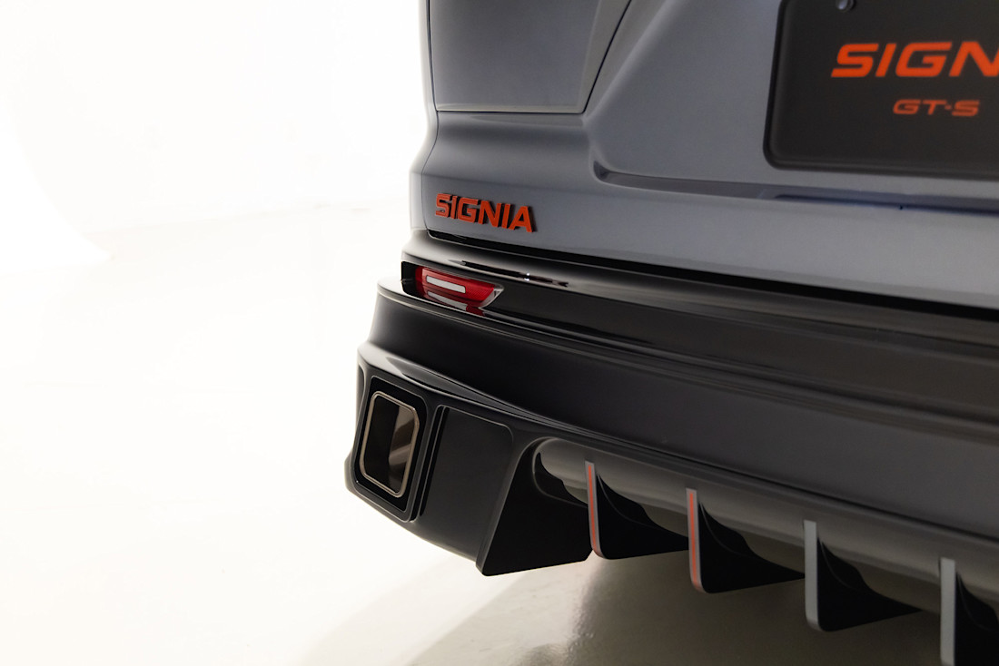 2026 Toyota Crown Signia GT-S Performance Concept - NF - SBe - 261027 - 2.jpg
