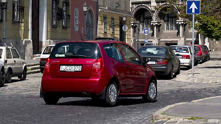Citroen C2 vedere din spate