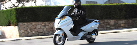Prueba: Vectrix VX-1 Li+ – Turno para el Litio