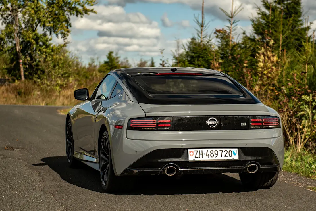 nissan-z-2025-heck nissan-z-2025-heck
