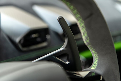 Editorial 2023 lamborghini huracan tecnica 26 sha