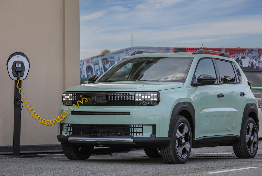 fiat-grande-panda-2024-deze-goedkope-elektrische-auto-heeft-een-primeurtje-2024-05.jpg