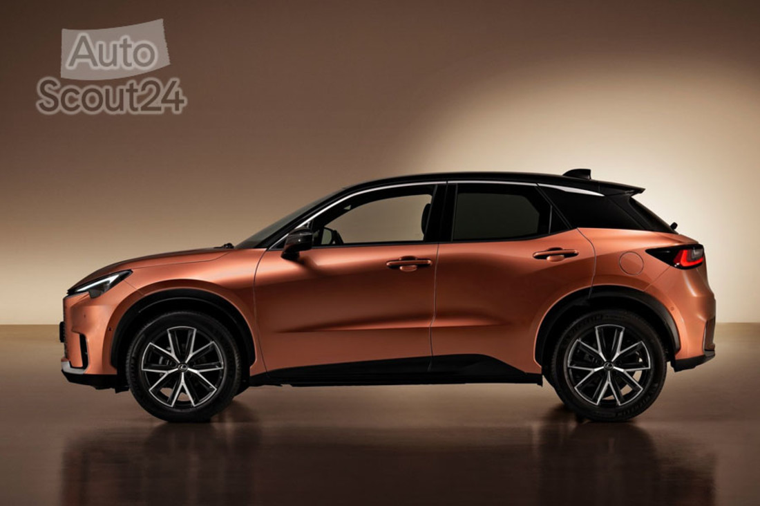 Lexus-LBX-2024-1600-12.jpg