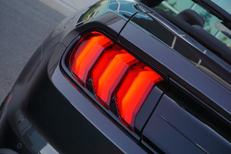 Editorial 2022 ford mustang ecoboost convertible 15 di