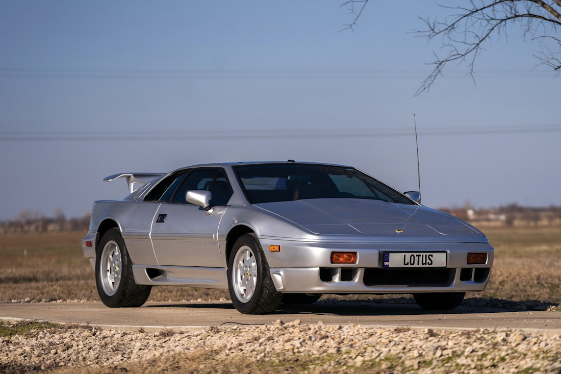 lotus esprit s4 6
