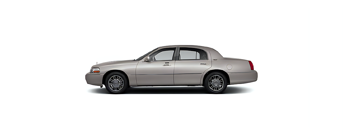 Lincoln Town Car 2011 3