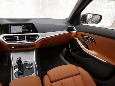 Editorial 2019 bmw 330i xdrive 18 bh