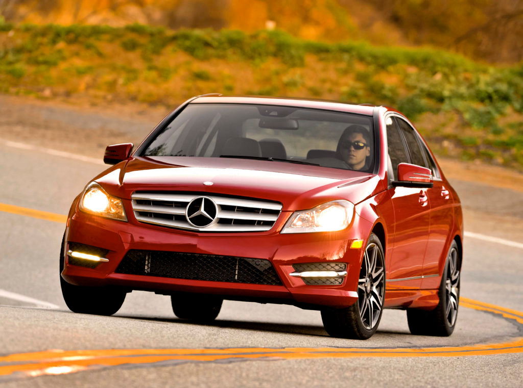 Pros and Cons of Leasing Used