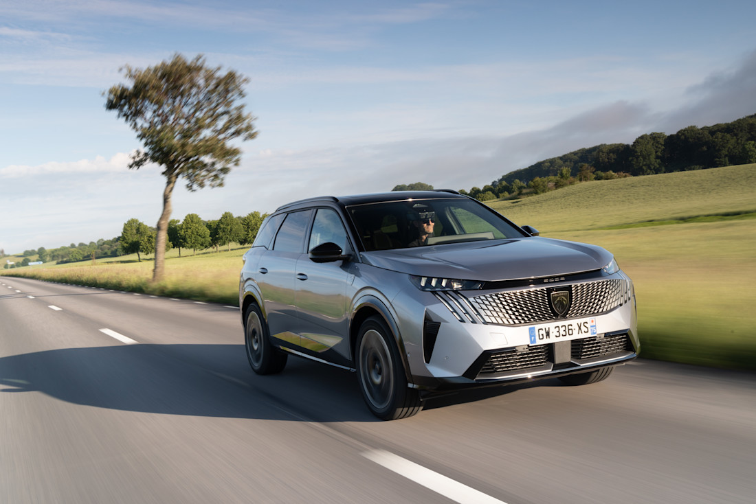 peugeot e-5008 gt 32