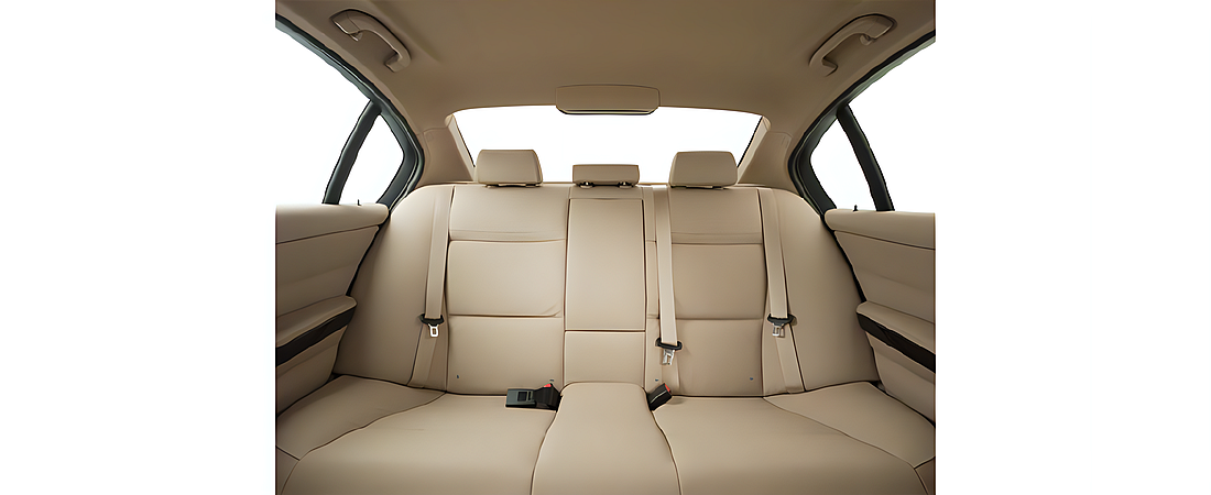 BMW 3 Series 2010 14