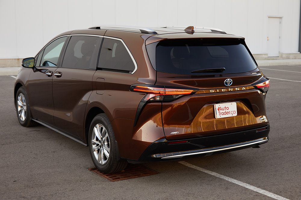 Editorial 2024 toyota sienna td jk 240702 6