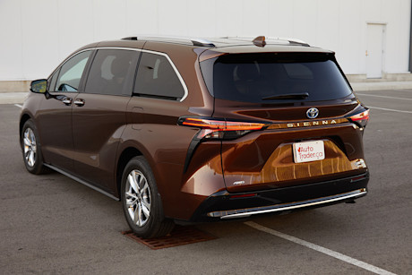 Editorial 2024 toyota sienna td jk 240702 6