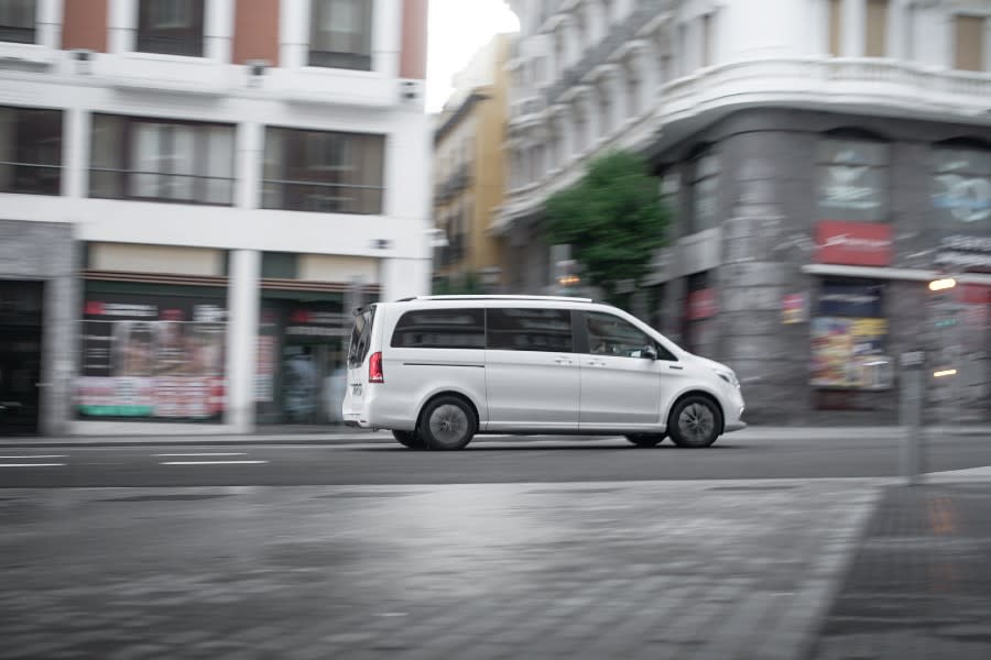 primera-prueba-mercedes-eqv.6259.jpg