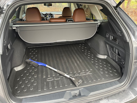 Editorial 2025 subaru outback premier xt td pb 250106 11