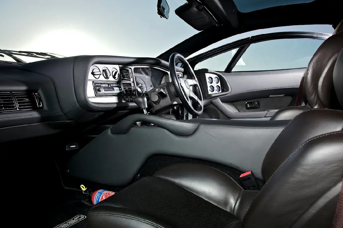 Jaguar-XJ220-1992 (3)