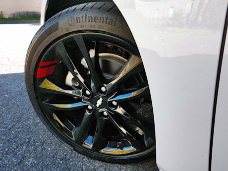 Editorial 2018 chevrolet malibu lt redline 02 bh
