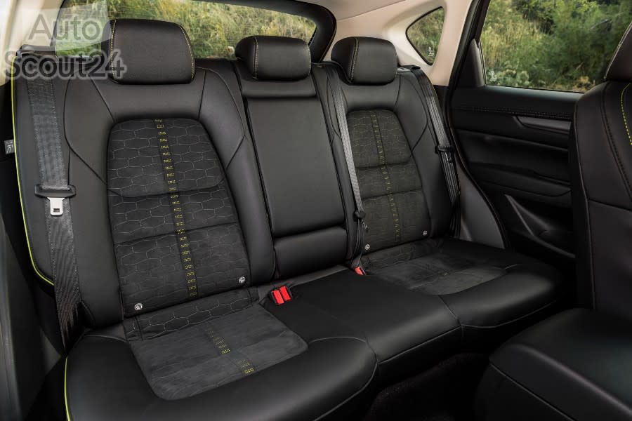 2022_mazda_cx-5_newground_hr_int_05_highres(1).jpg