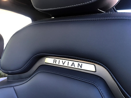 Editorial 2022 rivian r1t 34 lw