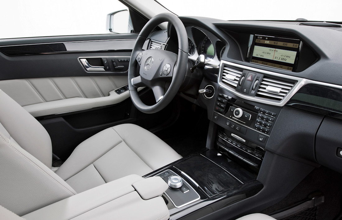 mercedes-benz-e-300-interior
