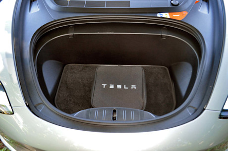 Editorial 2018 tesla model 3 21 mb